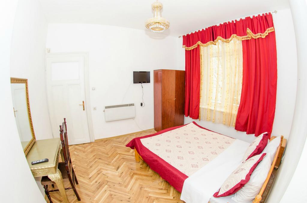 Central Guesthouse Five Corners Sofia Room photo